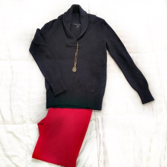 Tommy Hilfiger navy Blue V neck sweater - Picture 5 of 7